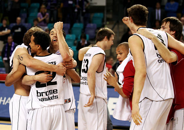 足球对防守 足球对防守