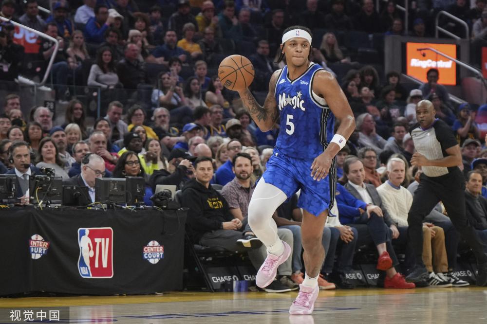 四名选手竟 四名选手竟